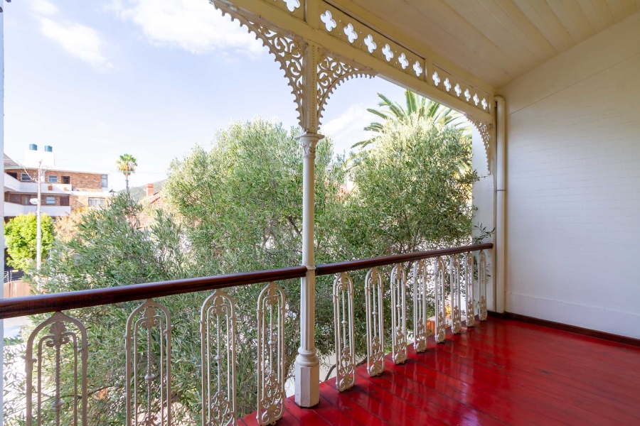 4 Bedroom Property for Sale in Bantry Bay Western Cape